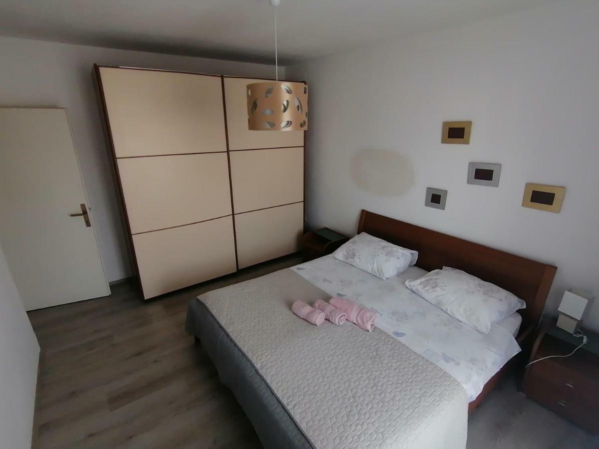 Apartments Bernarda, Jezera Kültér fotó
